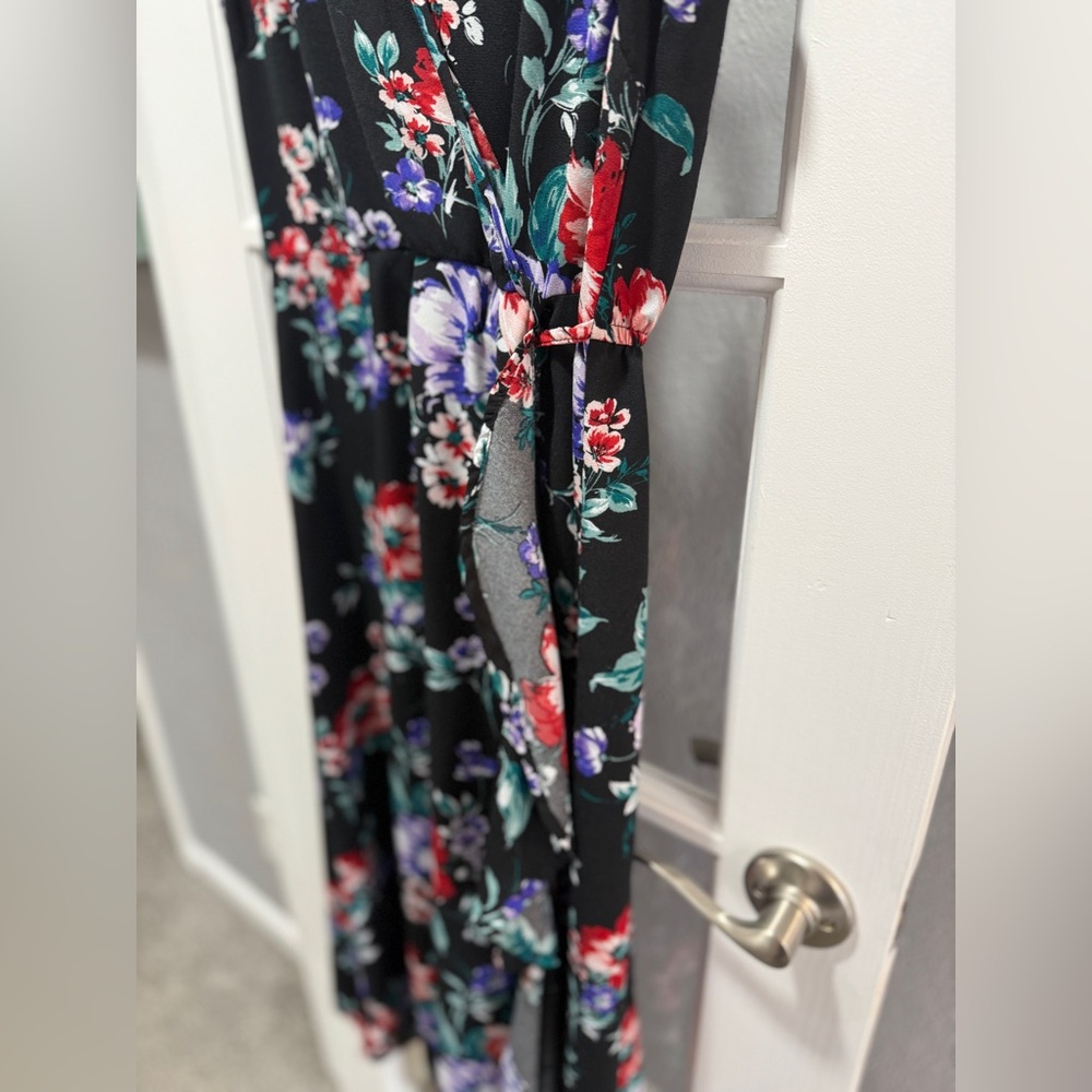 Xhilaration Floral Print Wrap Dress - Picture 7 of 11